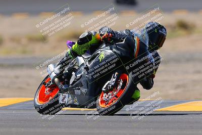 media/Oct-08-2022-SoCal Trackdays (Sat) [[1fc3beec89]]/Turn 14 (1050am)/